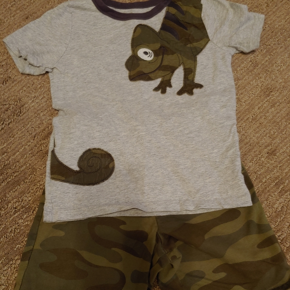 5 for $15 camo outfit